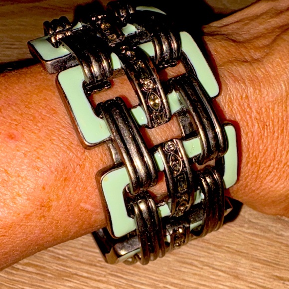 Vintage Chunky dk silver and Mint Green enamel Bracelet - Picture 1 of 3